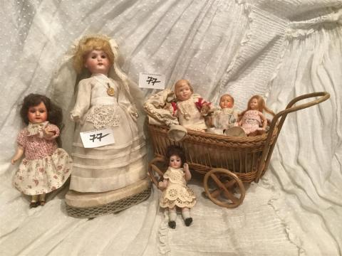 En images. Poupées anciennes : une vente aux enchères royale à Lyon