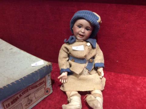 TRES JOLIE POUPEE ANCIENNE 1902