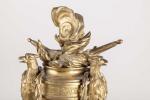 Paire d'importants CHENETS en bronze ciselé et doré. Riche décor...