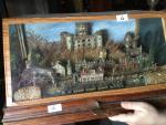Scène animée en bois miniature, village maisonnettes, château, moulin, gare...