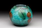 Legras
Vase de forme boule en verre émaillé à décor de...