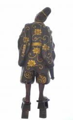 JAPON - OKIMONO en bronze représentant un daimyo. Signé Miayo....