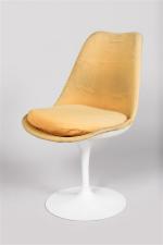 Eero Saarinen (1910-1961). Chaise modèle " Tulip " à piétement...