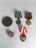 URSS, ensemble de décorations ayant appartenues à un ancien officier...