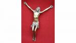 Lot de deux CHRIST crucifiés en bronze doré. XVIIème siècle....