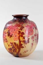Emile GALLE (1846-1904). Important vase de forme pansue.