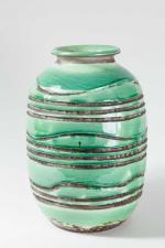 Jean Besnard (1889-1958). Grand vase de forme ovoïde.