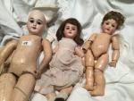 Lot de 3 poupées, 
-« EDEN BEBE PARIS 9 DEPOSE...