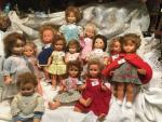 Lot de 13 poupées plastique /vinyle, dont 8 Bella 1...