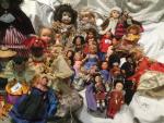 Lot d'une trentaine de poupées folkloriques, celluloïd (Petitcollin, SNF, ..),...