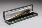Louis Riché (1877-1949)
Coupe-papier en bronze à patine dorée présenté dans...
