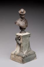 E. Breton
« A Dranem »
Statue en plâtre polychrome. Signée E....