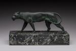 Antoine Bofill (1875-1939)
« Lionne marchant »
Sujet en bronze à patine...