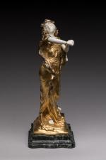 Théophile Somme (1871-1952)
« Héroïne »
Statuette chryséléphantine à patine polychrome, dorée...