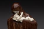 Lucienne Heuvelmans (1881-1944)
« Vierge à l'enfant »
Groupe en bois teinté...
