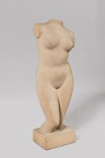 André Tajana (1913-1999)
« Buste de femme »
Sculpture en pierre. Socle...
