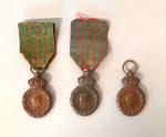 France
Lot de 3 médailles de Sainte-Hélène dont l'une sans rubans....