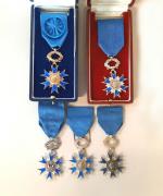France
Lots de l'ordre National du Mérite. Vendu en l'état