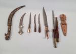 Afrique du Nord et Noire
Lot de 8 poignards et couteaux,...
