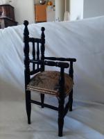 Ravissant fauteuil de poupée Napoléon III en bois tourné laqué...