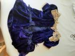Magnifique robe ancienne 1880 en velours de soie violine à...