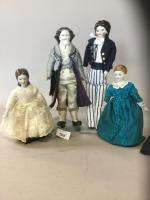 Lot de 4 poupées tête-buste porcelaine aux traits peints,
-Prosper d'Ecully...