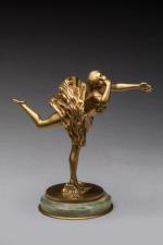 « Danseuse au tutu »
Sujet en bronze doré sur socle...