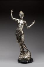 D'après Pierre Le Faguays (1892-1935)
« Femme drapée »
Sujet en métal...
