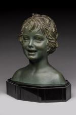 Demeter H. Chiparus (1886-1947)
« Tête d'enfant riant »
Sujet en bronze...
