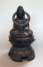 GROUPE en bronze et émaux champlevé représentant un Bouddha en...