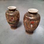 Deux VASES en porcelaine de Satsuma. Époque fin XIXème siècle...