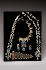 CHILI - Ensemble composé de trois colliers avec lapis lazuli,...