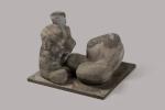 Gabriel GOUTTARD (1927-2015). "Maternité assise en tailleur". Sculpture en ciment...