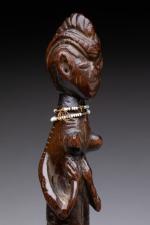 CÔTE d'IVOIRE. Statuette Abron en bois à patine brun luisante,...