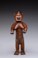 CONGO. Statuette dans le style Bembé en bois à patine...