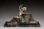 H. Molins
« Danseuse orientale »
Sujet en bronze polychrome sur socle...