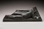 Lucie Del Marle (1923-2012)
« Couple allongé »
Sculpture en granit belge....