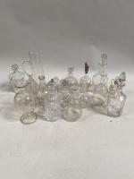 Lot de verreries et de cristal comprenant un ensemble de...