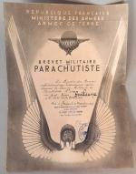 Diplôme de brevet parachutiste 
Date 1949; insolé, fait à Bayonne,...