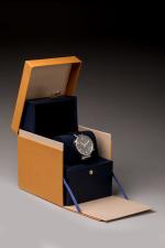 LOUIS VUITTON - MONTRE chronographe modèle "Tambour Q1121" 40 mm...