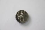 ROYAUME de MACEDOINE
ALEXANDRE III 336-323 : TETRADRACHME, symbole : bucrane...