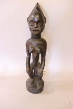 Nigeria : Statue féminine dans le style des Yoruba en...