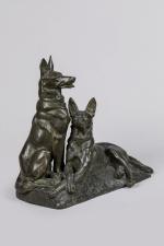 Maximilien Fiot (1886-1953)
« Deux bergers allemands »
Groupe en bronze à...