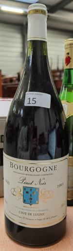 1 M rouge Bourgogne Pinot noir cave de Lugny 1993...