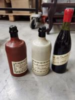 Lot comprenant :
- Une bouteille vieux marc de Bourgogne;
- Une...