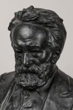 Louis Ernest Barrias (1841-1905)
« Buste de Victor Hugo »
Plâtre peint...