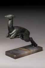 Marcel Bouraine (1886-1948)
« Biche sautant »
Sujet en bronze à patine...