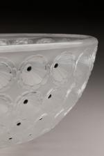 Lalique France
Coupe modèle « Nemours » en verre moulé pressé...