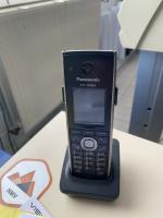 3 téléphones sans fil PANASONIC KX TPA 60, 1 Box...