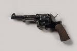 France
Revolver Baby Maquaire
Crosse avec plaquettes bois finement quadrillées, carcasse acier...